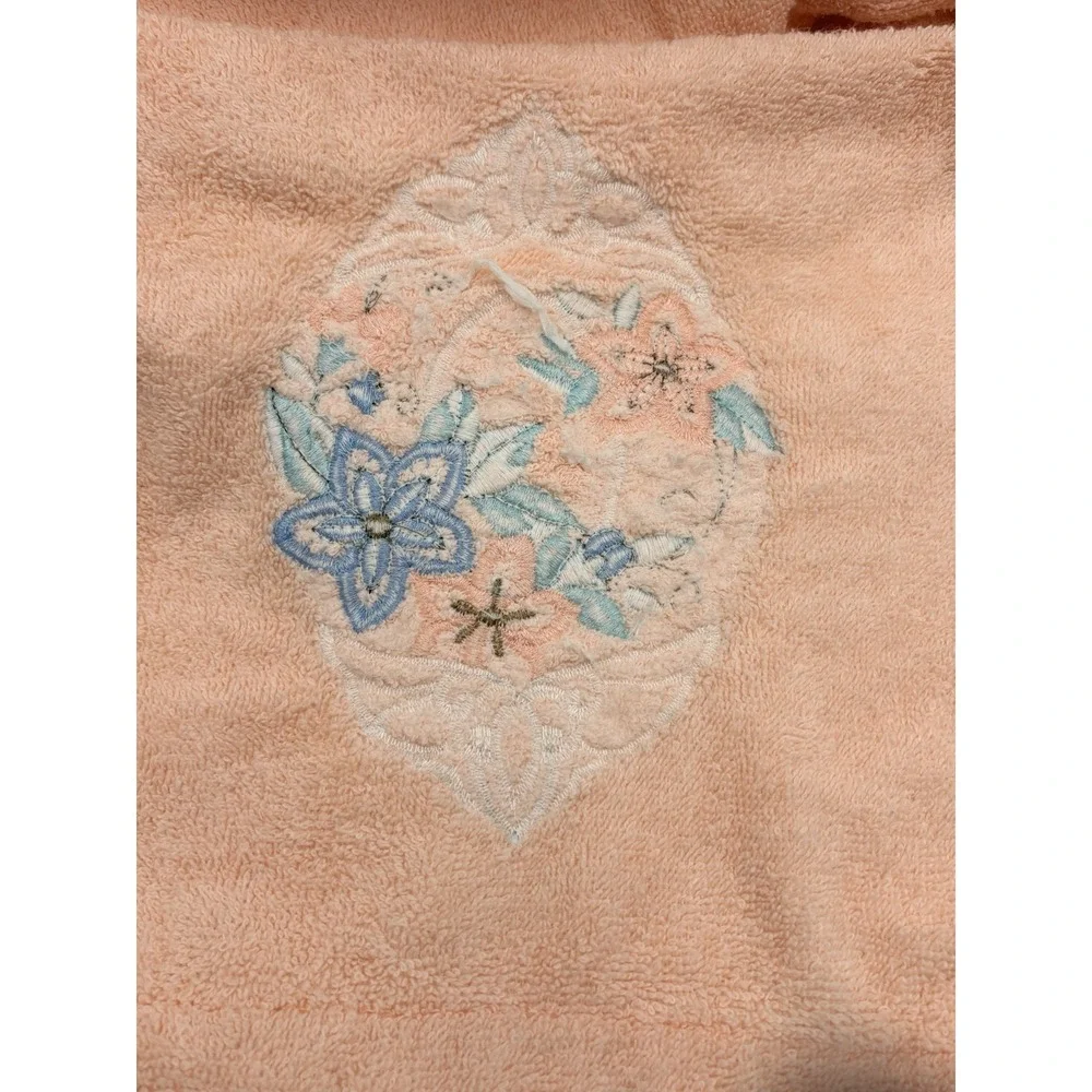 Vintage Pink‎ Bath Towel Lace Trim Floral Embroidered Cottage Granny USA 23x44
